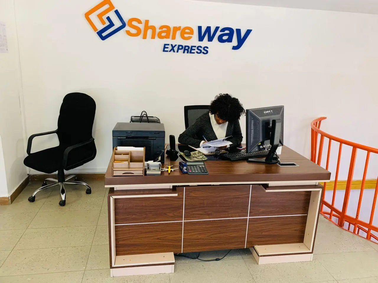 ShareWay Express reception desk